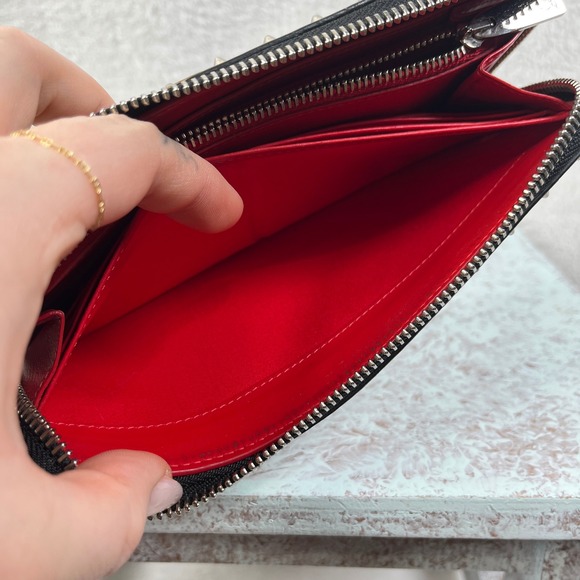 Christian Louboutin‎ Spiked Wallet Long Zip Around Red Interior Designer - Picture 12 of 16